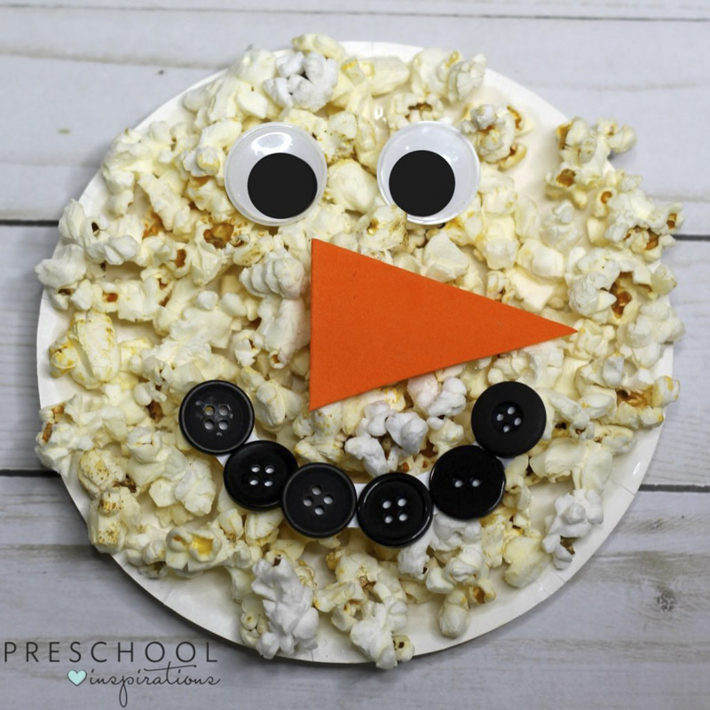 Sweet and Simple Paper Plate Snowman with Popcorn